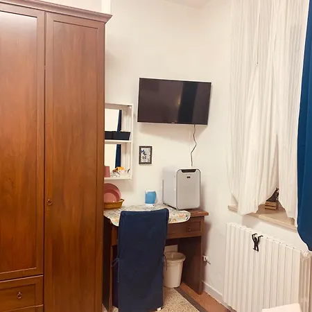 Singola Matrimoniale Privatunterkunft *